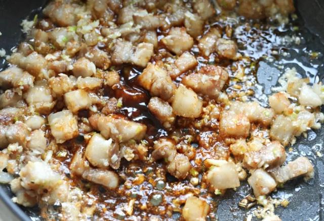 美食大全：简单美味的肉丁茄子面，一周做三次都吃不厌 第13张
