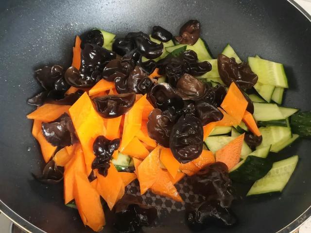 家常美食：自制木须肉，有肉有菜不油腻 第23张