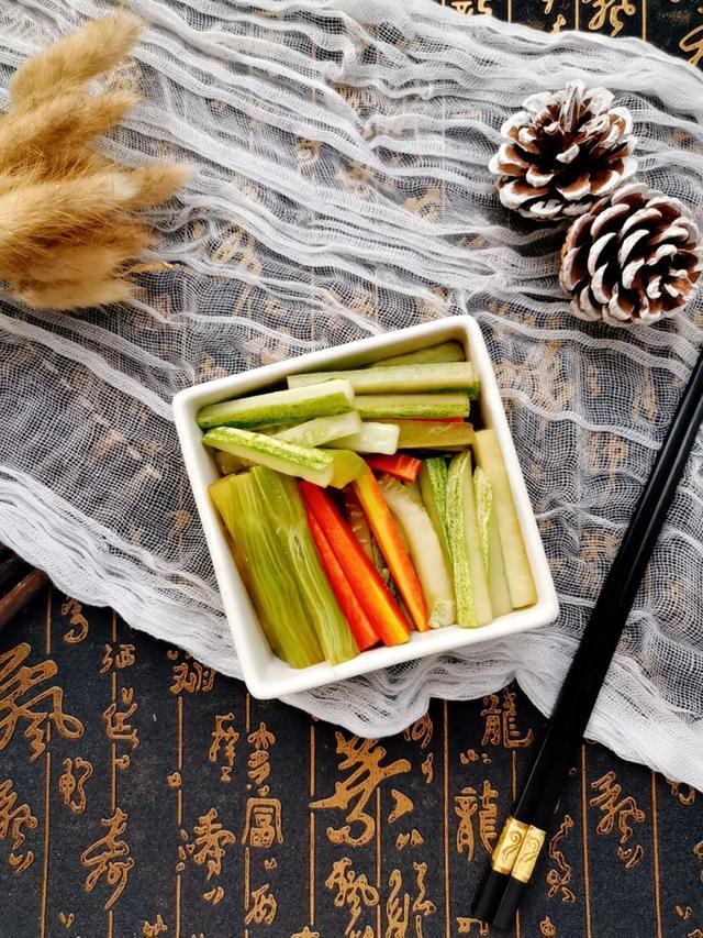 酸爽小咸菜，腌一晚就能吃，入味脆口 第1张