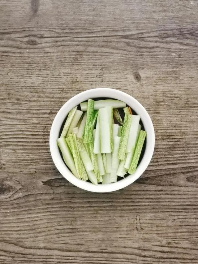 酸爽小咸菜，腌一晚就能吃，入味脆口 第13张