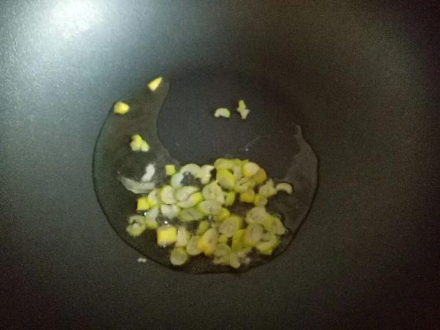 口袋饼搭配青椒土豆丝，清淡爽口，当早餐美味又健康 第23张