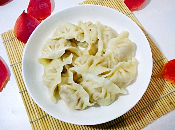 香喷喷的10种素馅饺子做法，比肉馅的都好吃，打耳光不放 第15张