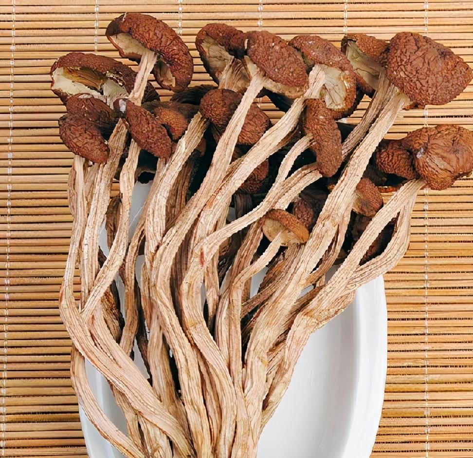 老母鸡汤这样炖才好喝，鸡肉嫩滑，汤汁鲜美不腻，滋补又暖身 第7张