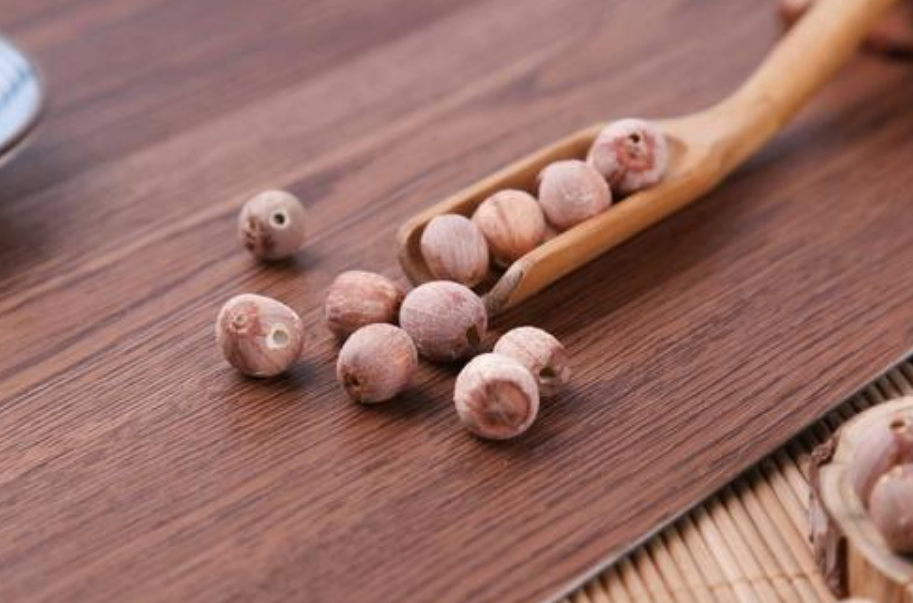 老母鸡汤这样炖才好喝，鸡肉嫩滑，汤汁鲜美不腻，滋补又暖身 第11张