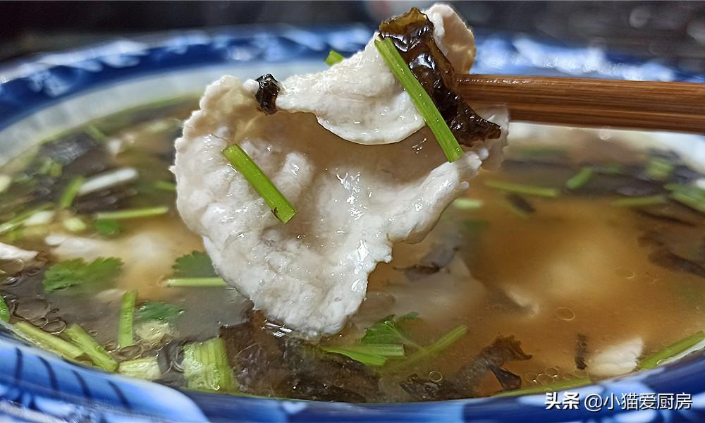 肉片这种做法，鲜香滑嫩，天天吃都不腻，孩子最喜欢吃的一道汤菜 第1张