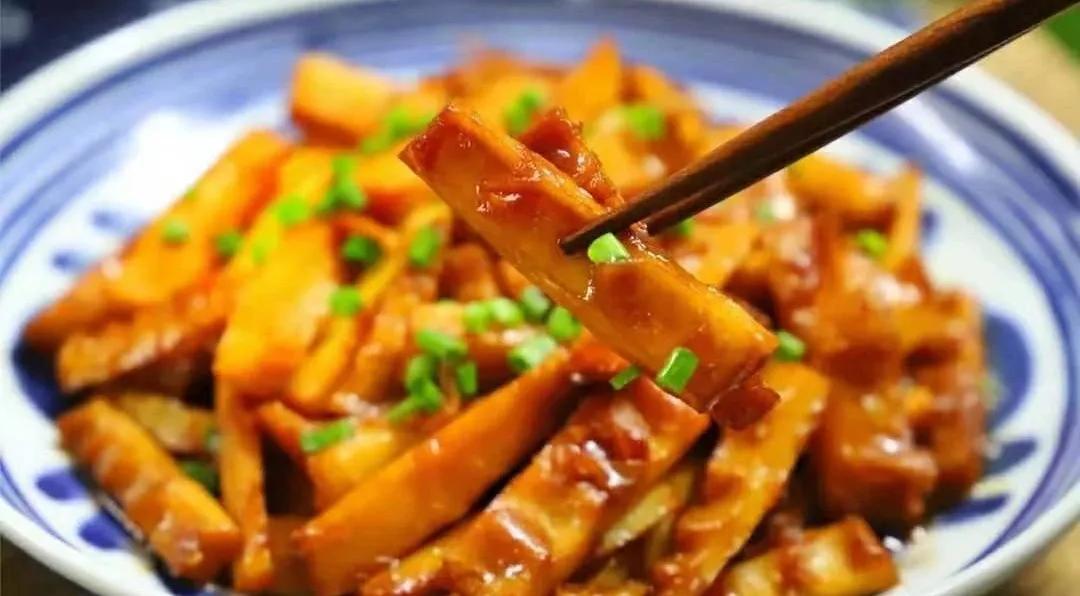 正是春笋尝鲜时，附上超美味的3款做法，流着口水做的推荐 第15张