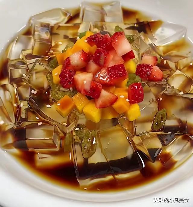 有一种美食叫做白凉粉、晶莹透彻，口感嫩滑形似果冻，小朋友喜欢 第1张