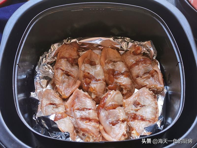 在家烤翅中自配腌料，烤好外焦里嫩香浓入味，真解馋 第13张
