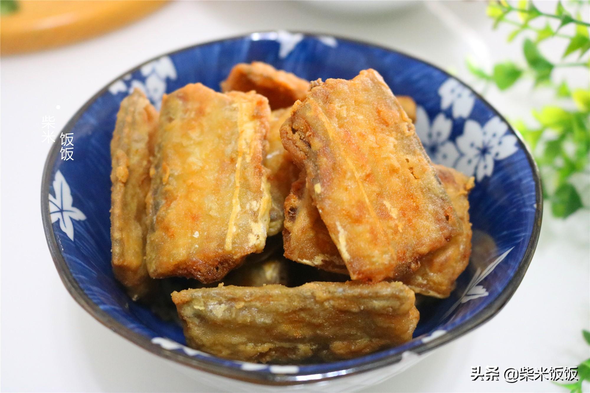 干炸带鱼家常做法，只需简单调味料，香酥鲜嫩，好吃无腥味 第17张