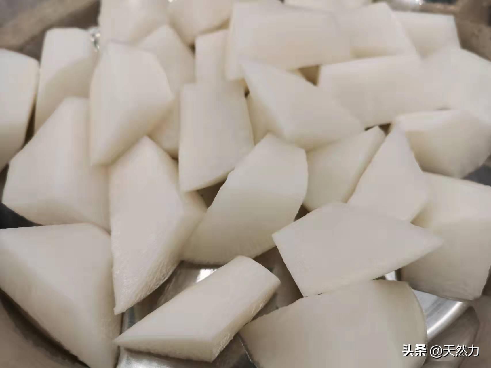 广东家常老火靓汤之萝卜排骨汤，原汁原味，香甜滋补，一看就会 第17张