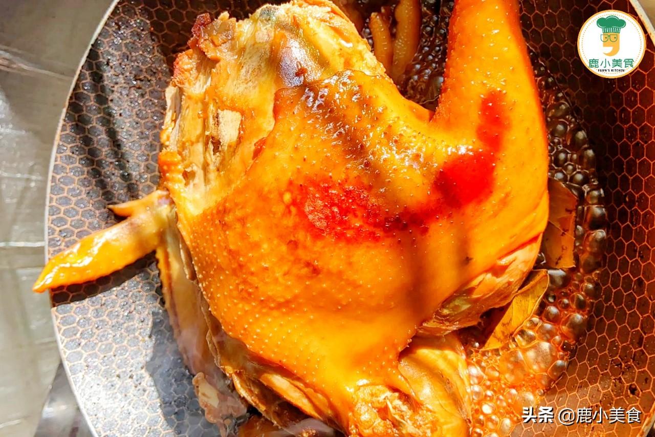 鸡肉做法多，小孩就馋“酱油鸡”做法！酱咸肉嫩皮香脆，上桌抢吃 第13张