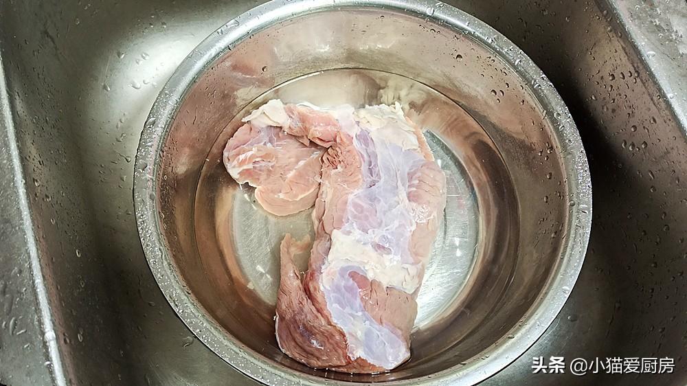 “牛腩炖萝卜”这种做法不仅好吃而且让牛肉更软烂，香辣爽口下饭 第7张