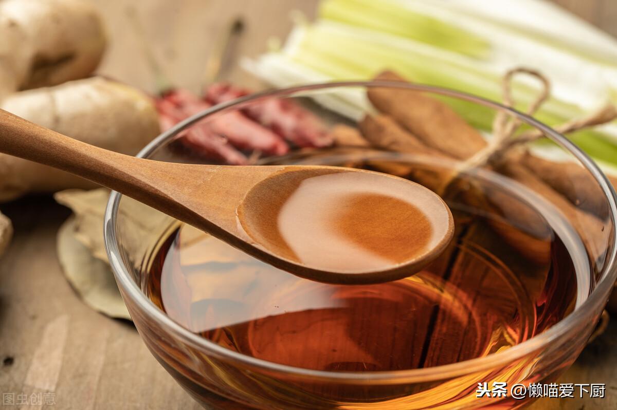 “黄酒”能当“料酒”用吗？它俩有啥区别？学会别再乱用了 第1张