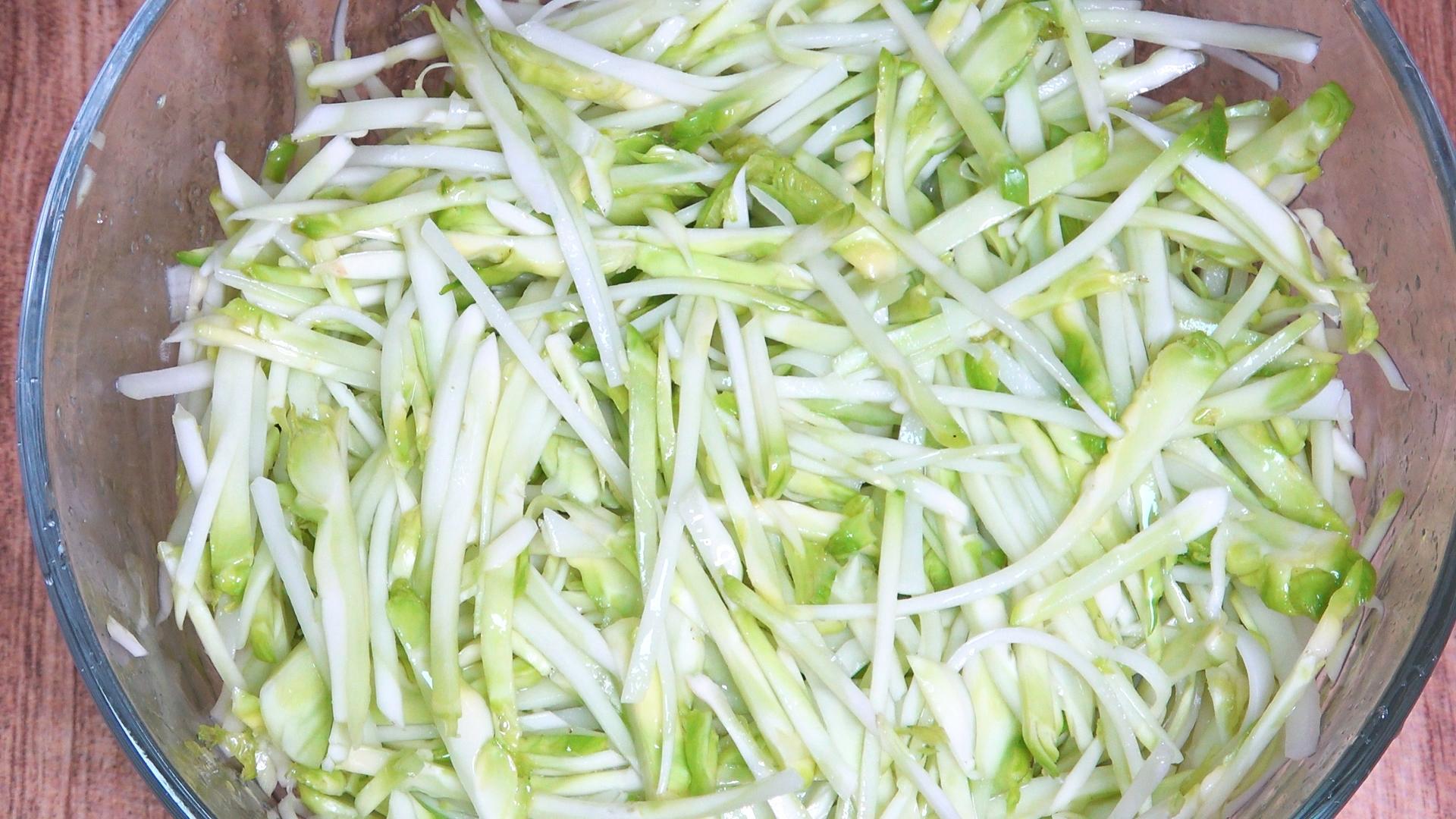 儿菜怎么做才好吃？大厨教你四川特色做法，鲜香爽脆，开胃下饭 第9张