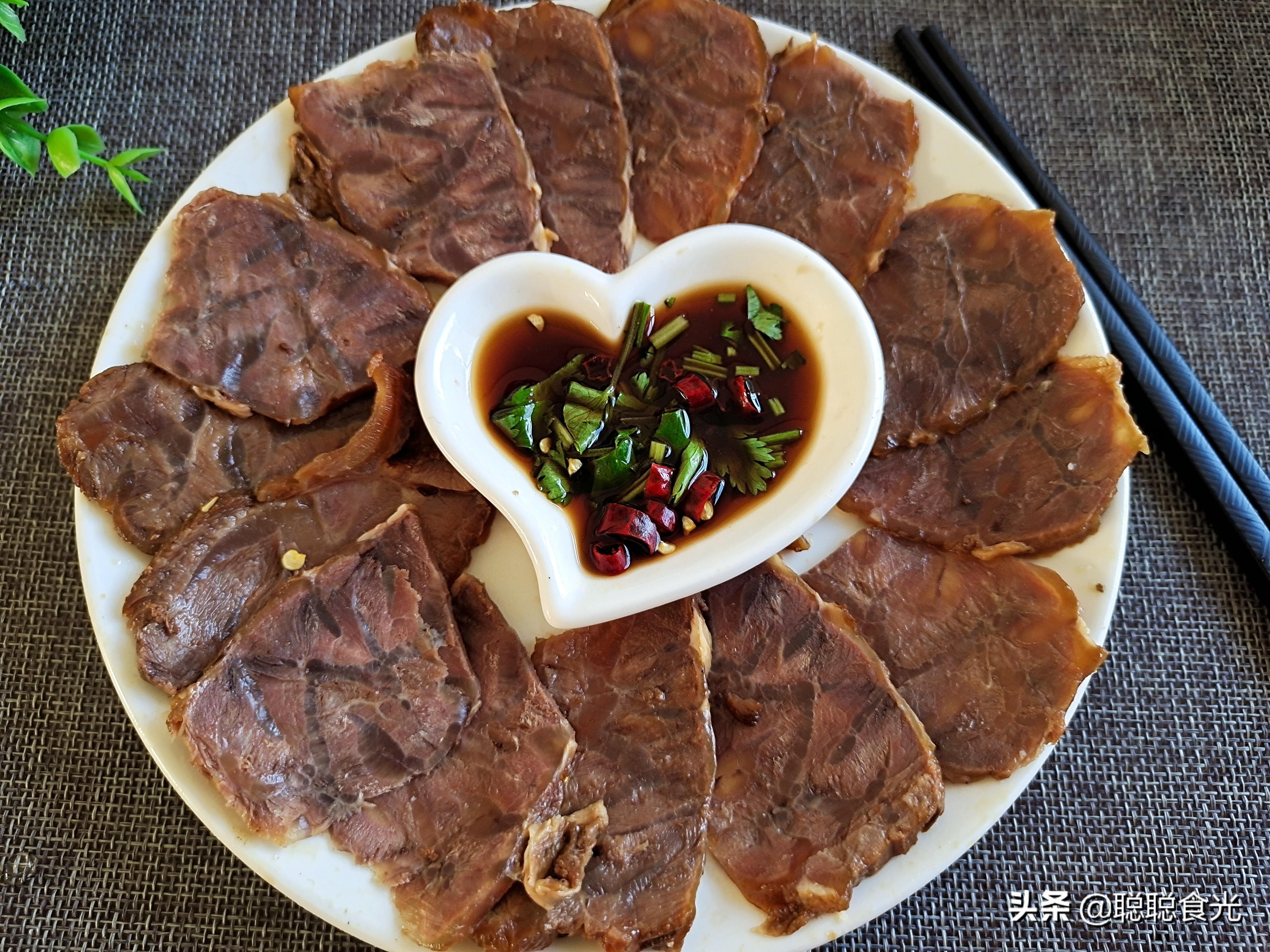 酱牛肉的正宗做法，牢记“1腌2泡3酱”，不柴不松散，入味十足 第1张