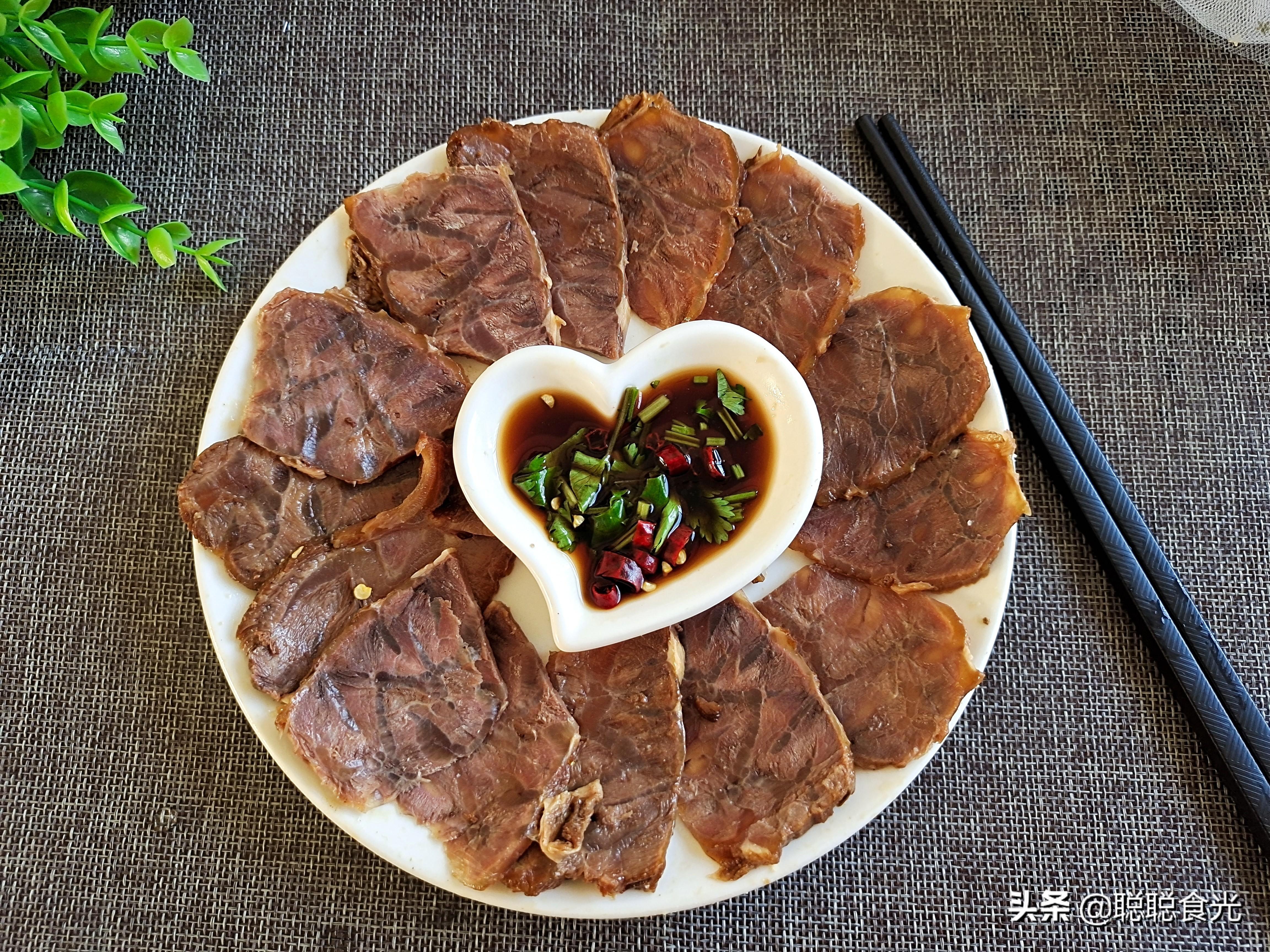 酱牛肉的正宗做法，牢记“1腌2泡3酱”，不柴不松散，入味十足 第3张