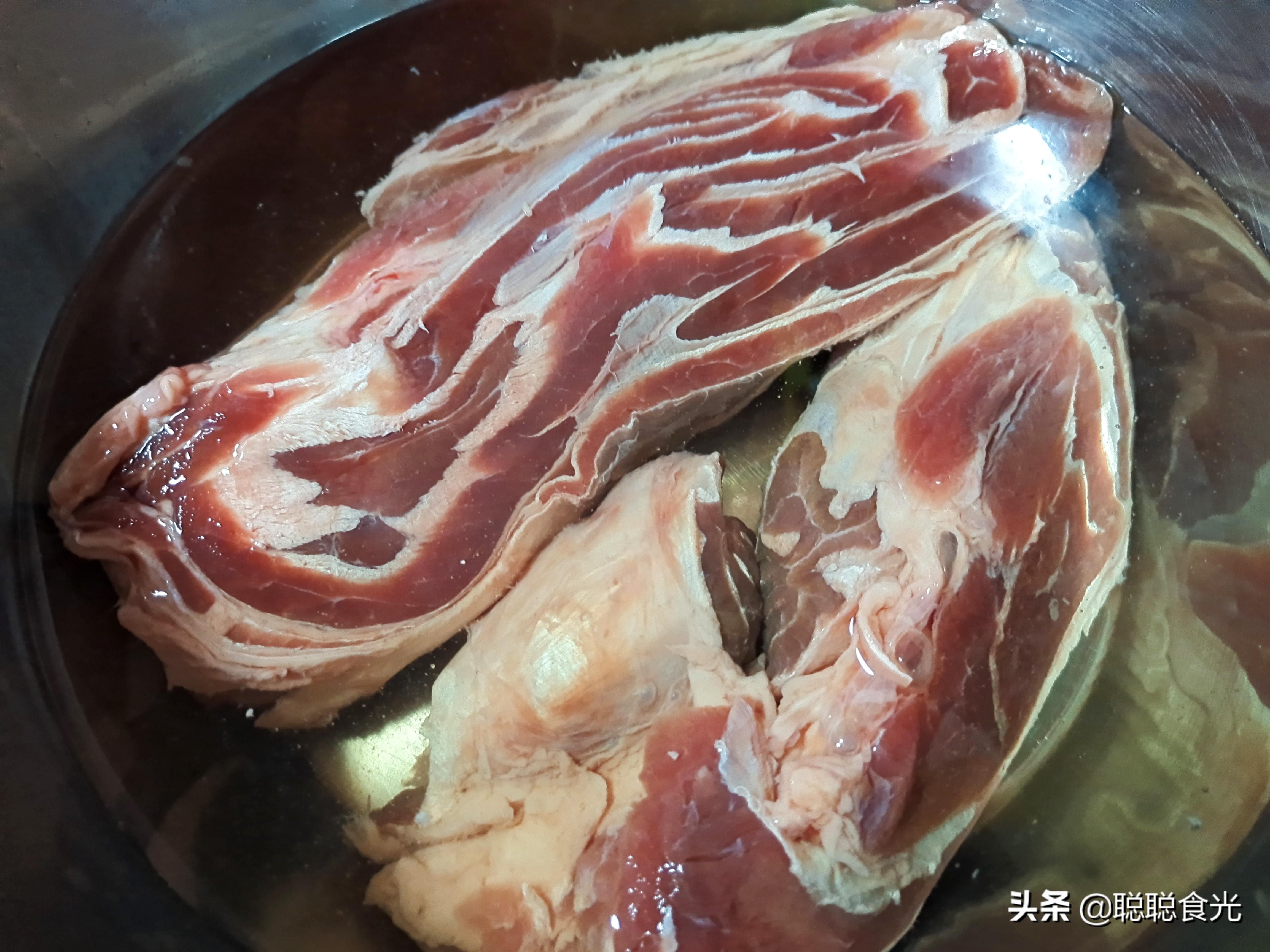 酱牛肉的正宗做法，牢记“1腌2泡3酱”，不柴不松散，入味十足 第7张