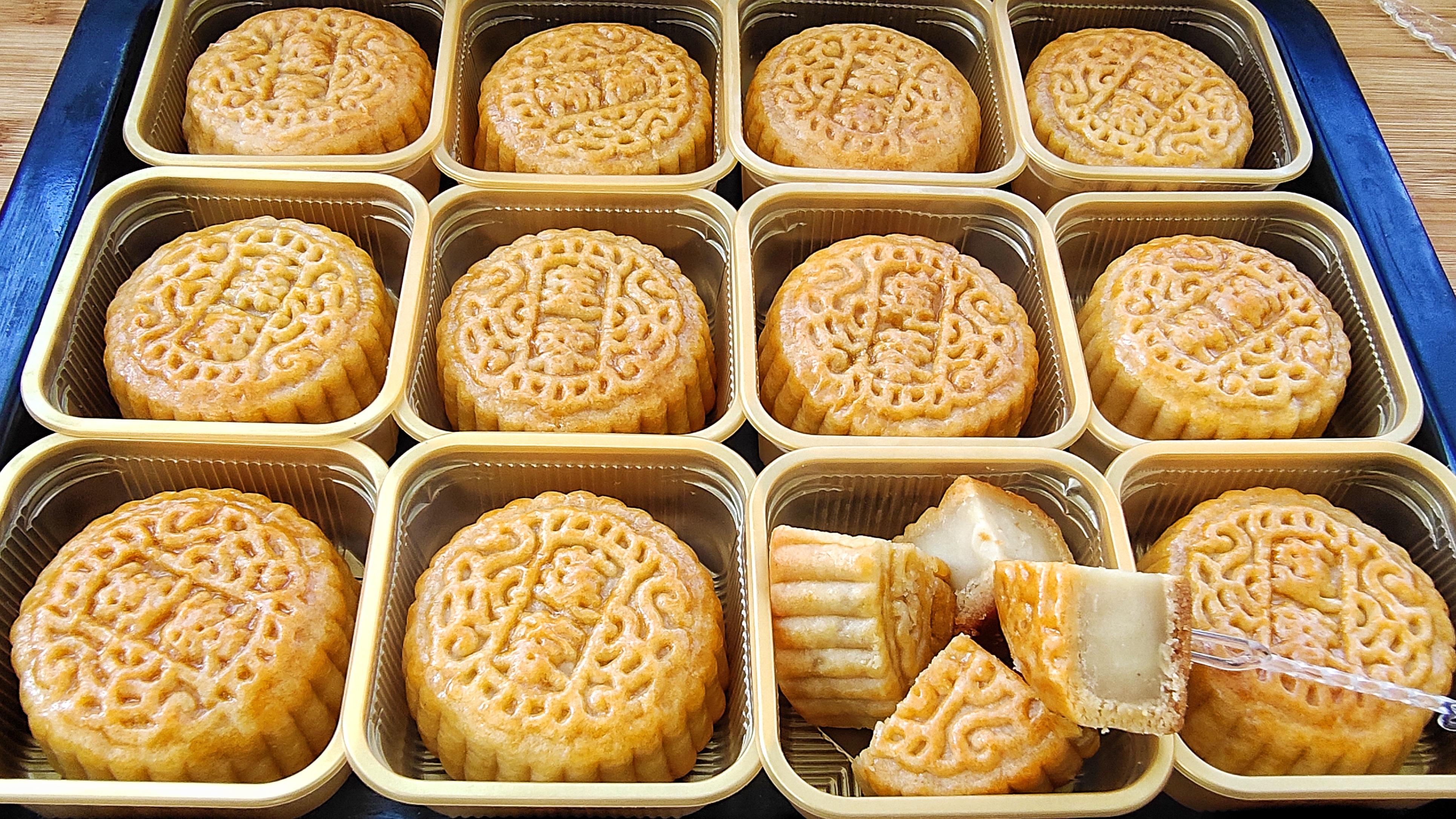 细腻绵软的「自制莲蓉馅」，比买的纯正，香甜不腻，做月饼必备 第31张