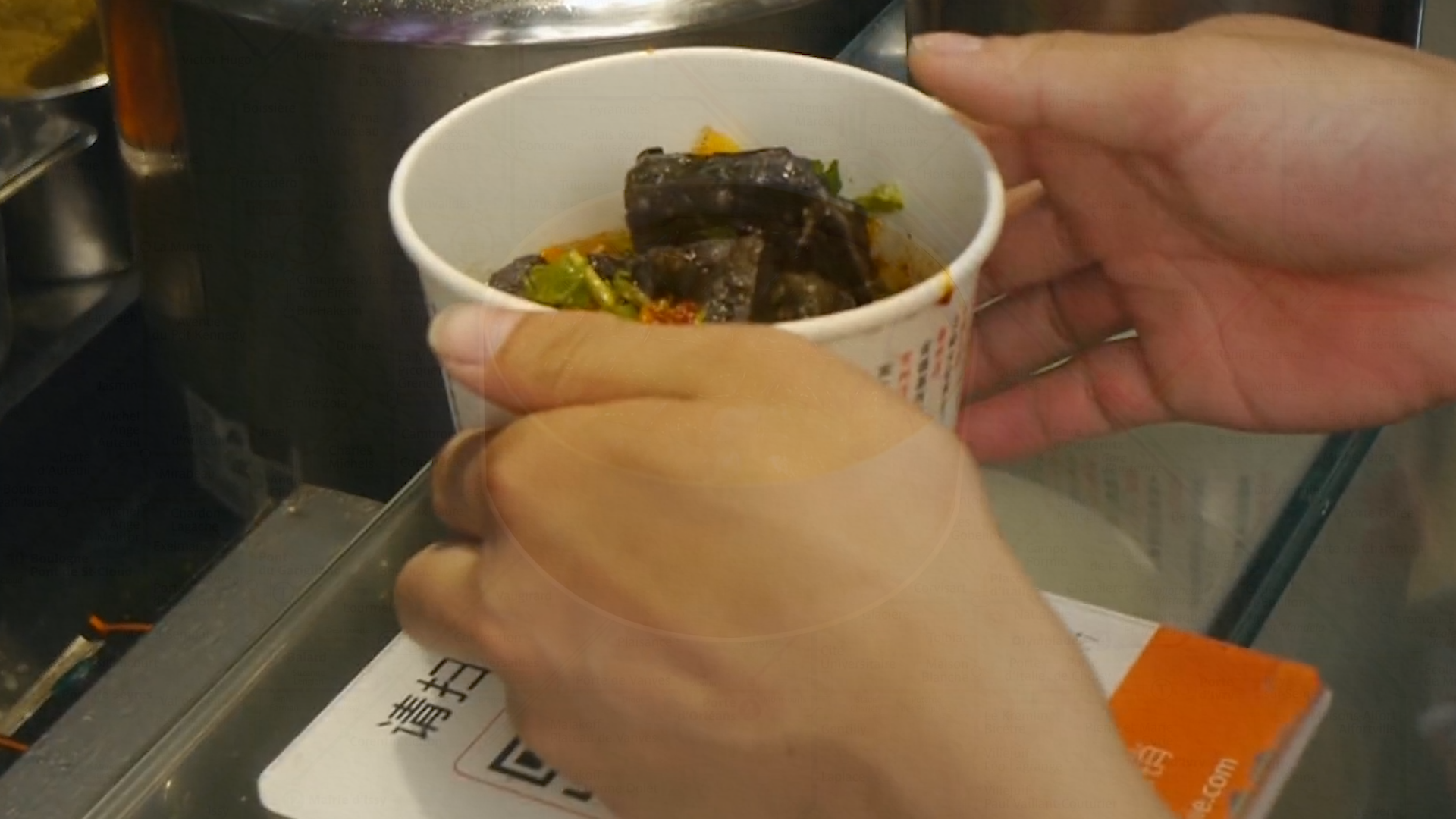 狗吃了都会吐的鲱鱼罐头，为何让瑞典人欲罢不能？每年吃掉几百吨 第3张