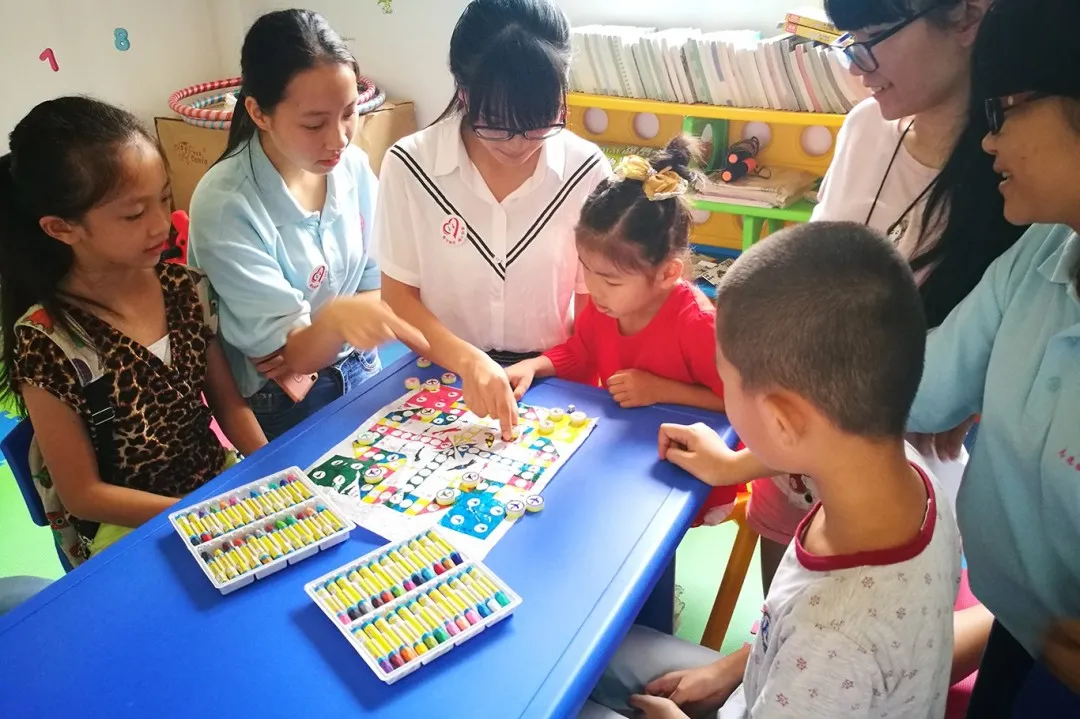 小小的飞行棋居然有把孩子变成演员的神奇能力，我竟然现在才知道 第7张