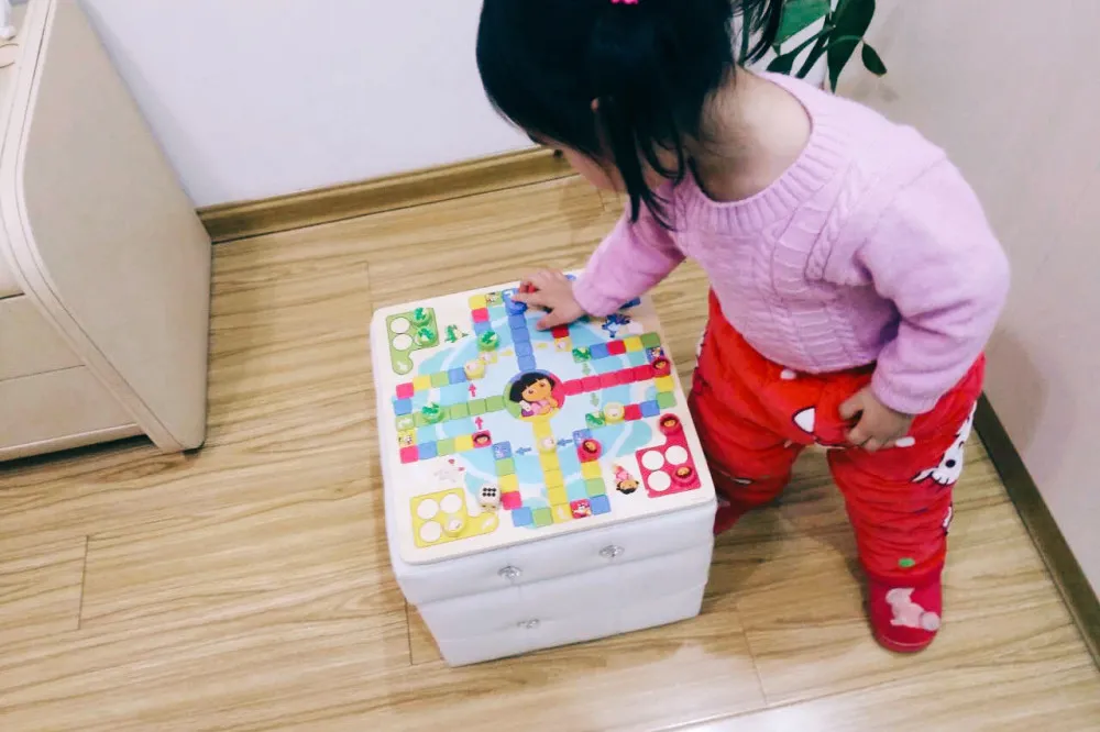 小小的飞行棋居然有把孩子变成演员的神奇能力，我竟然现在才知道 第9张