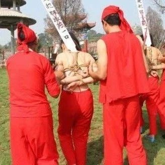 古代女子被砍头前，为何要脱去上衣，因为以下几点原因 第1张