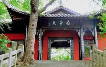 李白诗中的白帝城在什么地方?刘备白帝城托孤也是这个白帝城吗? 第1张