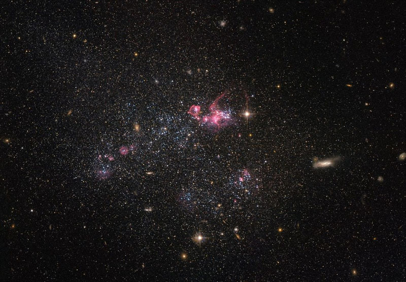 哈勃望远镜拍摄的最美星空 美到窒息 第19张