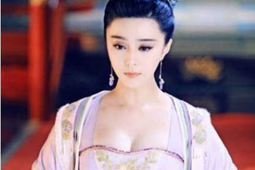 唐朝女人为什么都喜欢坦胸露乳 第3张
