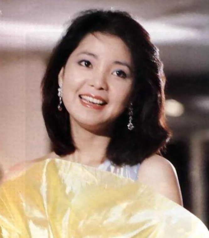 邓丽君坎坷情路：经历2次恋人意外去世，欲嫁豪门受辱后退出乐坛 第1张