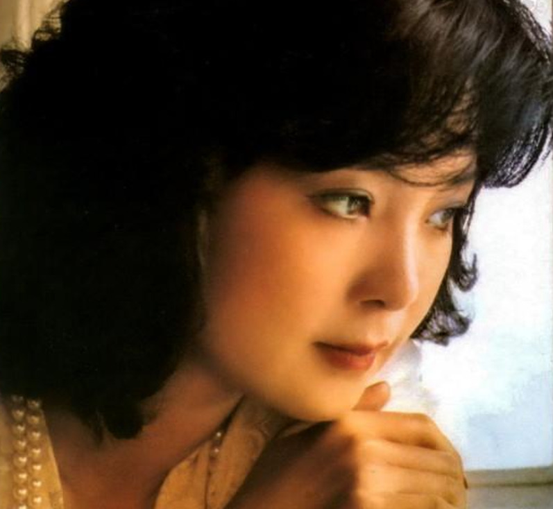 邓丽君坎坷情路：经历2次恋人意外去世，欲嫁豪门受辱后退出乐坛 第29张