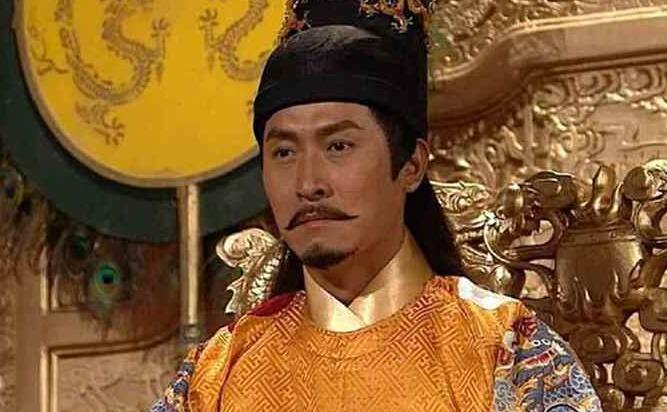 纪晓岚有一个怪癖，乾隆偶然发现后，不但没有生气还赐他两个宫女 第7张