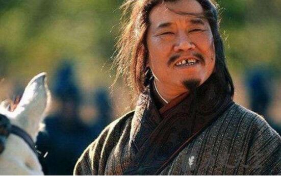 庞统死前喊出八个字，刘备听了不思其解，诸葛亮听后想归隐山林 第1张