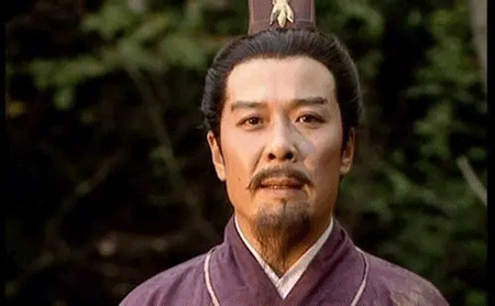 刘备前期到处投奔人,为什么到哪谁都很尊重很客气？ 第5张