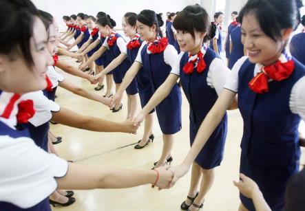 握手礼仪：如何握手才算恰到好处 第1张