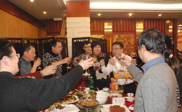  酒宴上应该注意什么?宴会上的礼仪 第1张