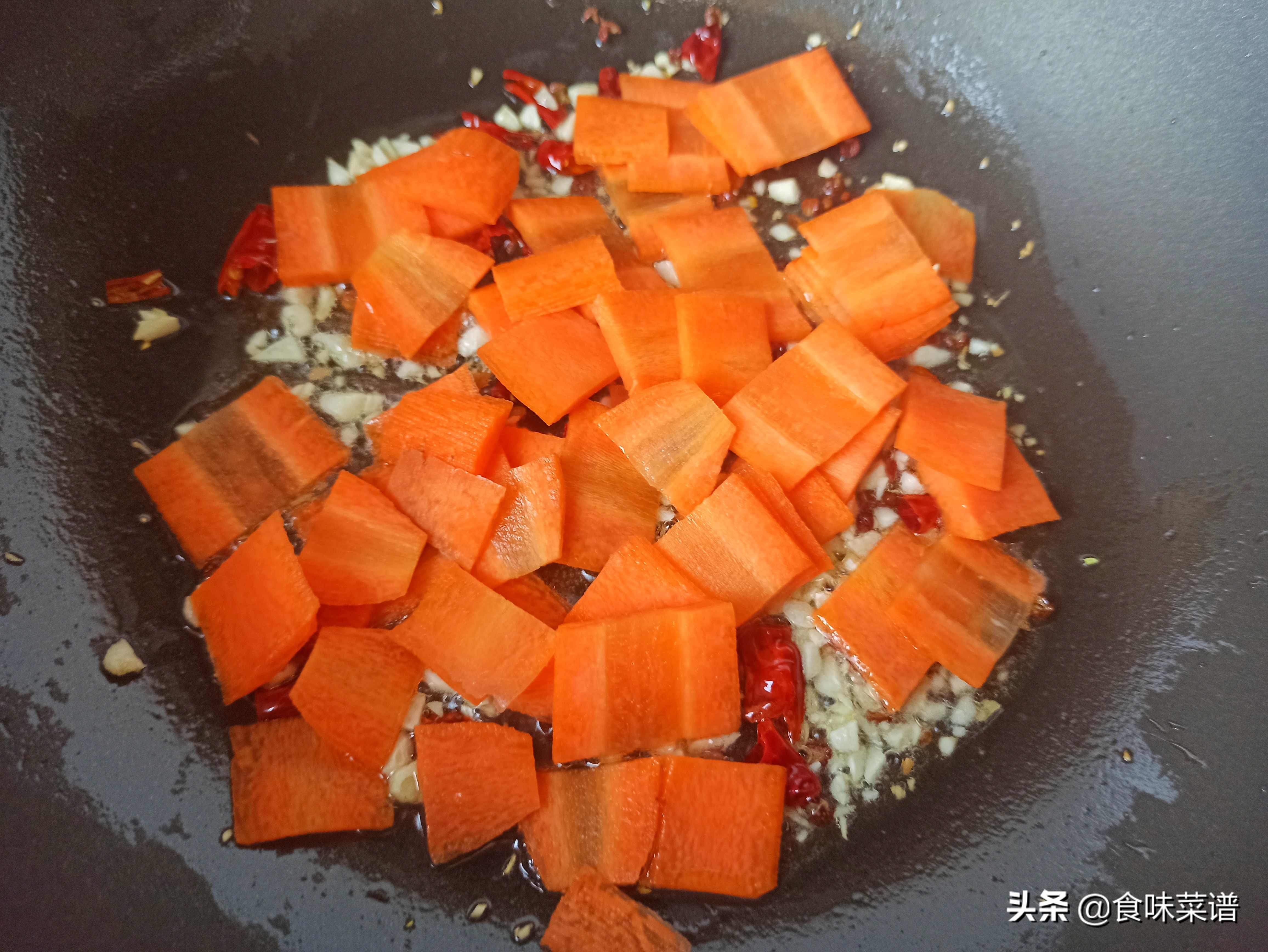 胡萝卜最好吃的9种做法，鲜香又美味，大人孩子都爱吃，建议收藏 第37张
