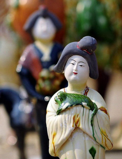 沉睡千年的唐三彩，现今竟成为了“国礼之器”，简直美到了极致 第1张