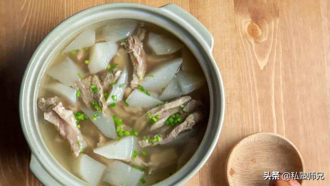 自从知道牛腩这样做，我家一周吃5次，软烂入味，汤汁拌饭香郁 第15张