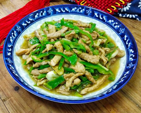 家常菜青椒肉丝~肉质嫩滑不柴，超下饭 第1张