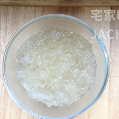 冰糖银耳羹，浓浓的胶质，甜甜蜜蜜，原料和制作过程都超简单 第21张