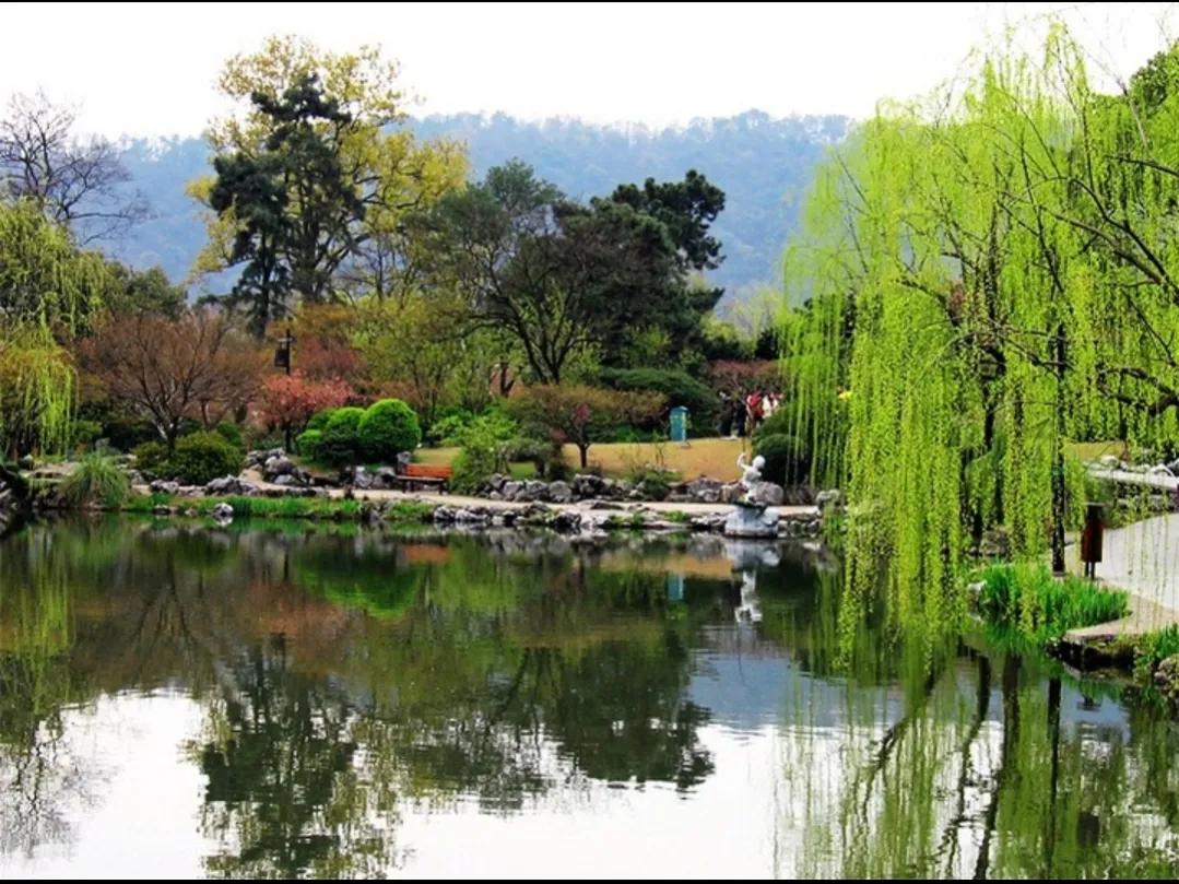 来杭州玩，必去的杭州西湖十景 第1张