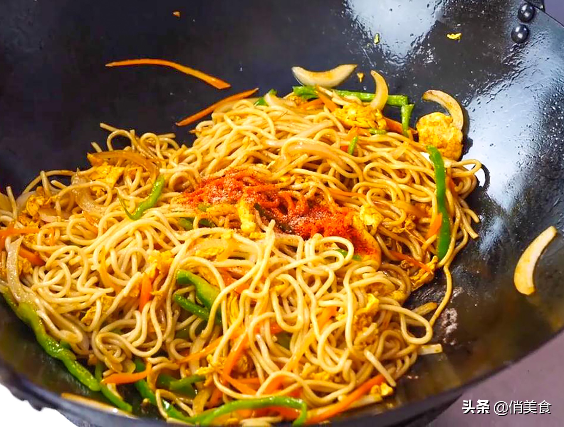 想吃炒面别出去买了，记住做炒面的关键步骤，比夜市大排档都好吃 第25张