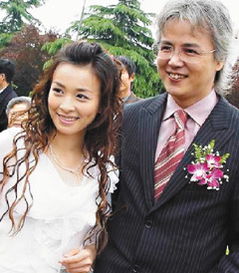 林瑞阳前妻曾哲贞个人资料 曾哲贞和张庭对比哪个漂亮 第1张