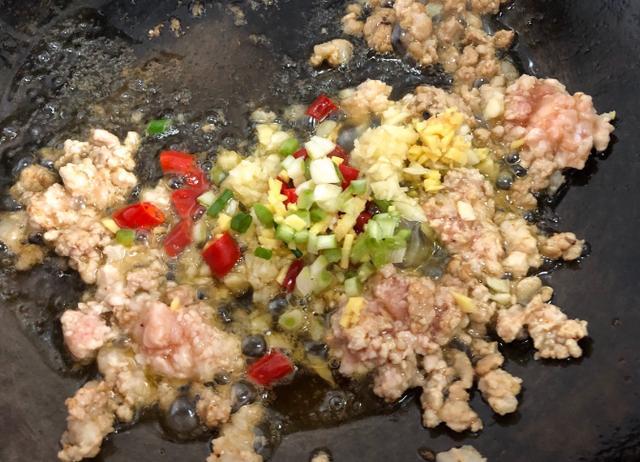 美食菜谱大全：肉末炒粉条做法，5分钟出锅，能下3碗饭！ 第11张