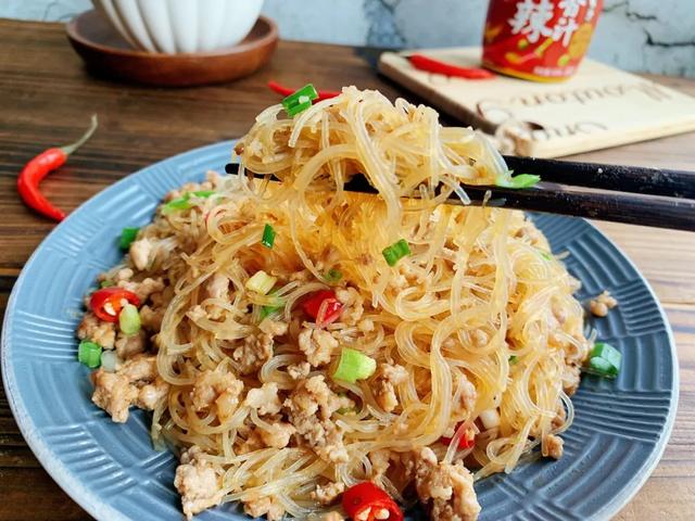 美食菜谱大全：肉末炒粉条做法，5分钟出锅，能下3碗饭！ 第21张