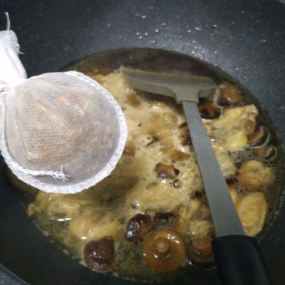 香菇炖鸡这样做也太好吃了吧！天天吃都不腻 第19张