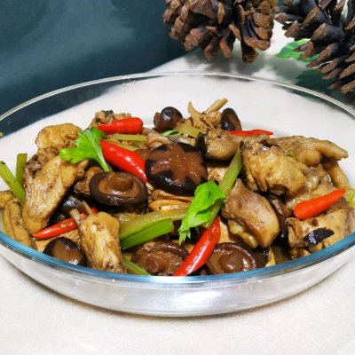 香菇炖鸡这样做也太好吃了吧！天天吃都不腻 第23张