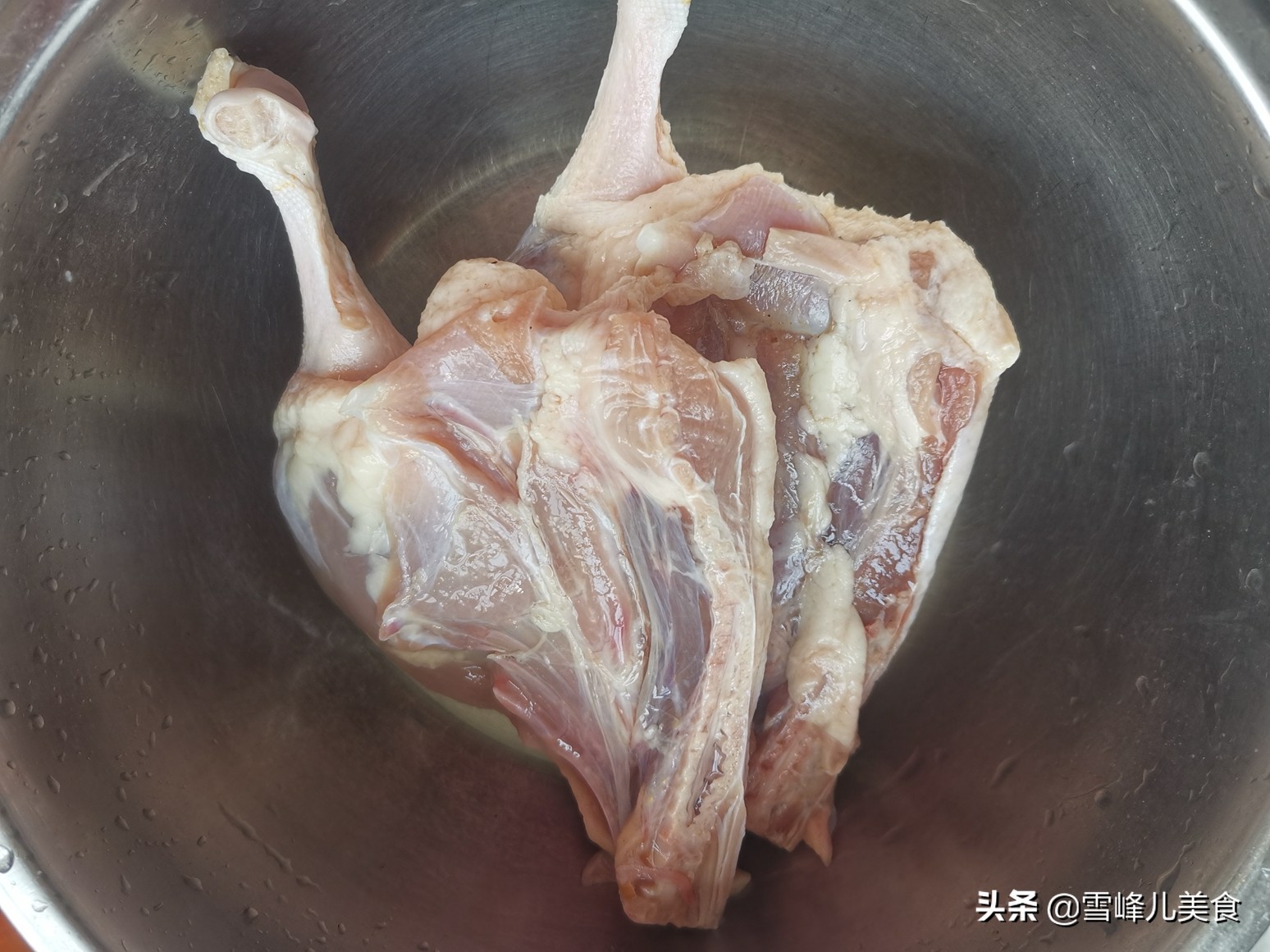 秋冬交替吃牛羊肉不如吃这个，7块钱一斤，炖一锅特解馋，真香啊 第3张