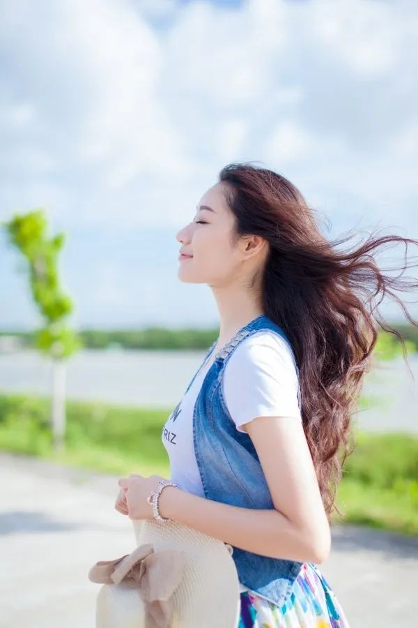 什么样的女生算白莲花，特征是什么，分析解答 第3张